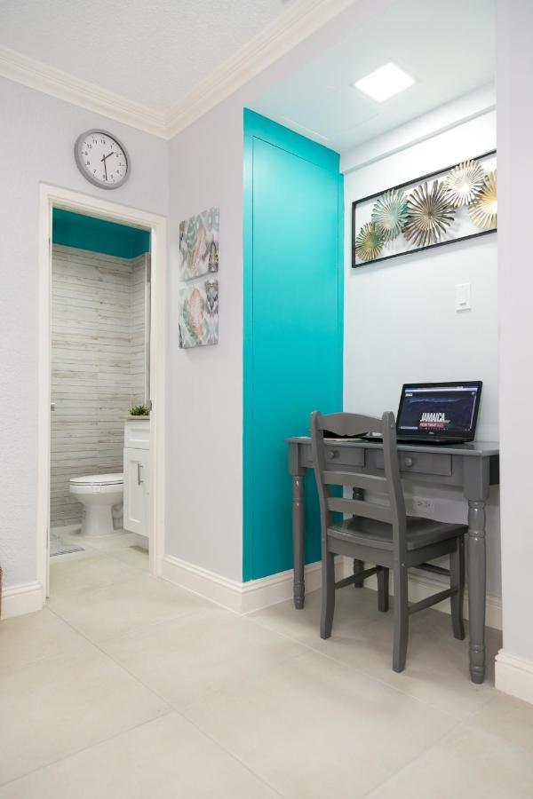 Choose To Be Happy At Seymour # 9 And #16 - Studio Apartments Kingston Esterno foto